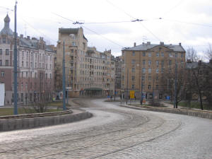 Riga 2005 g 9 janv - Miera iela no Brasas tilta